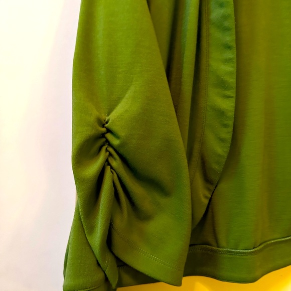 Susan Graver 1X Avocado Green Shrug - Picture 3 of 6